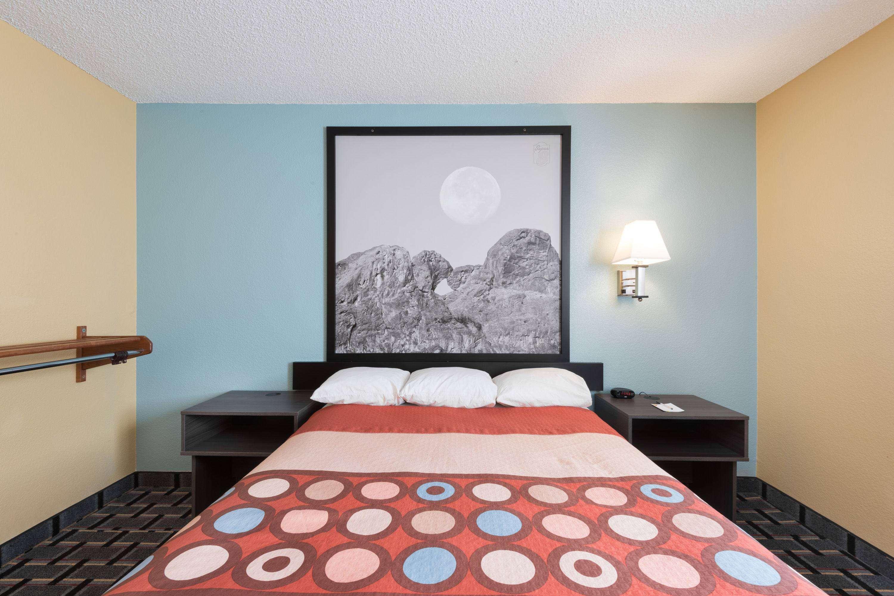 Super 8 By Wyndham North East Denver Hotel Henderson