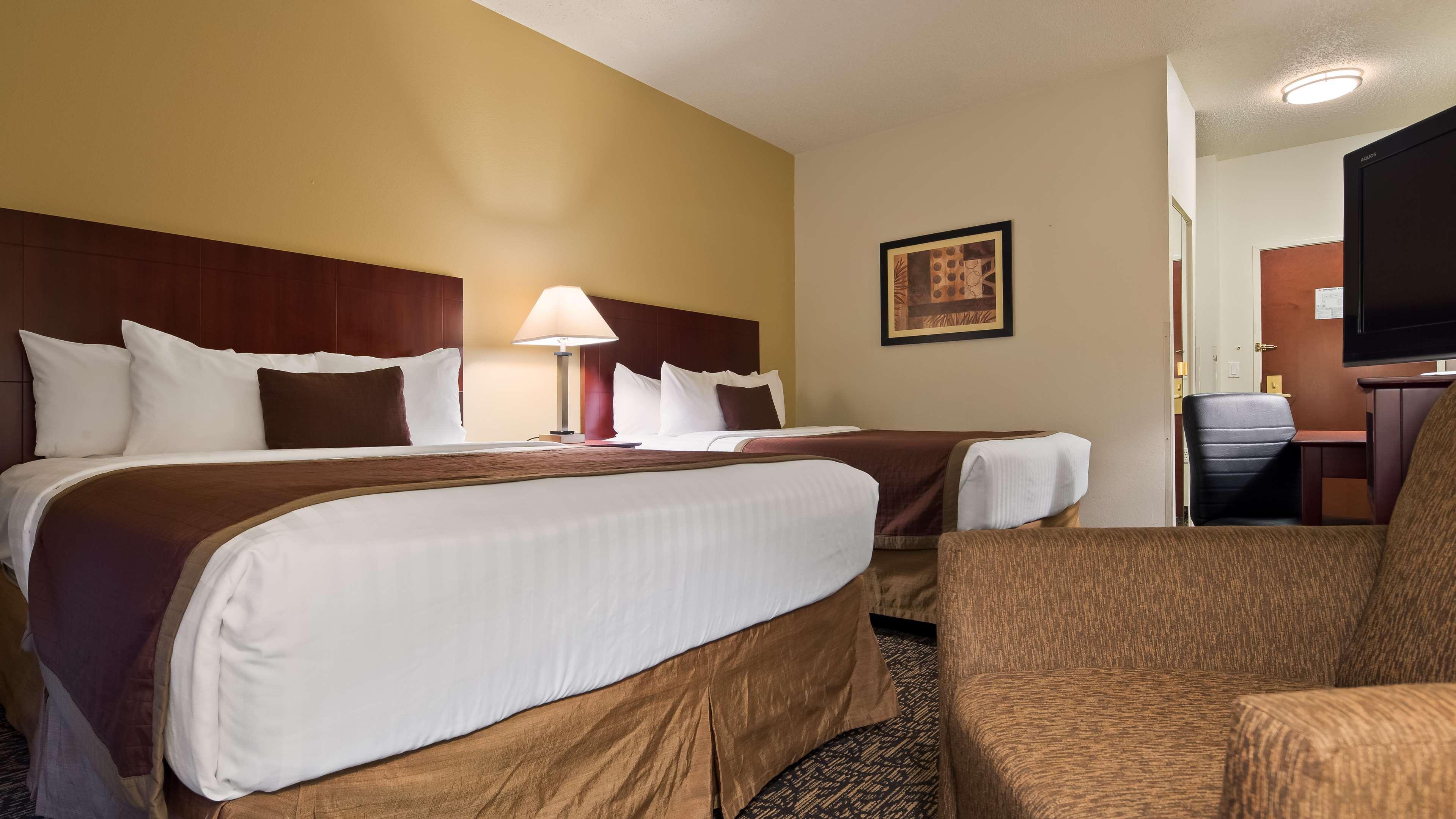 Western Boulder Hotel