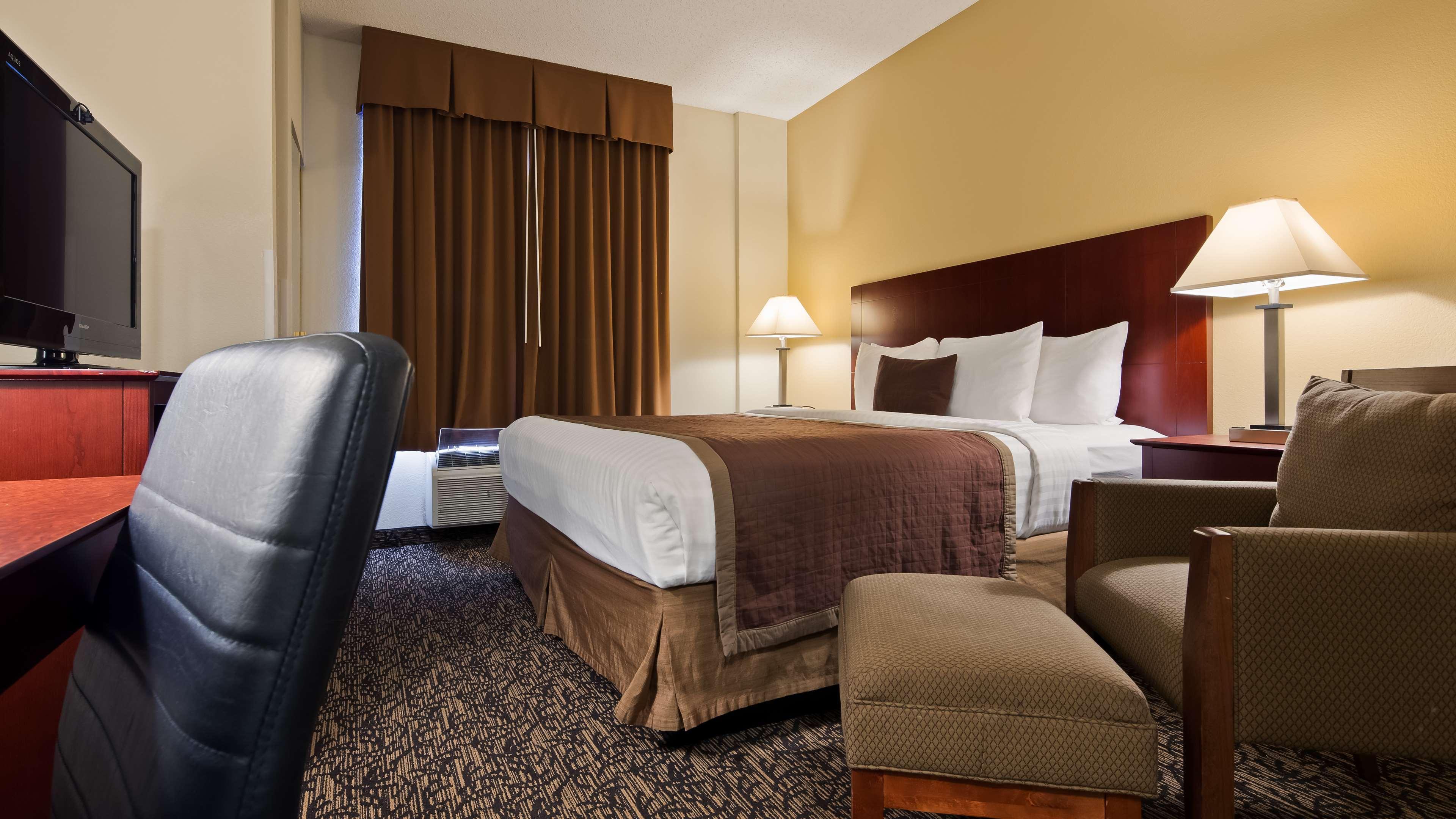 Western Boulder Hotel