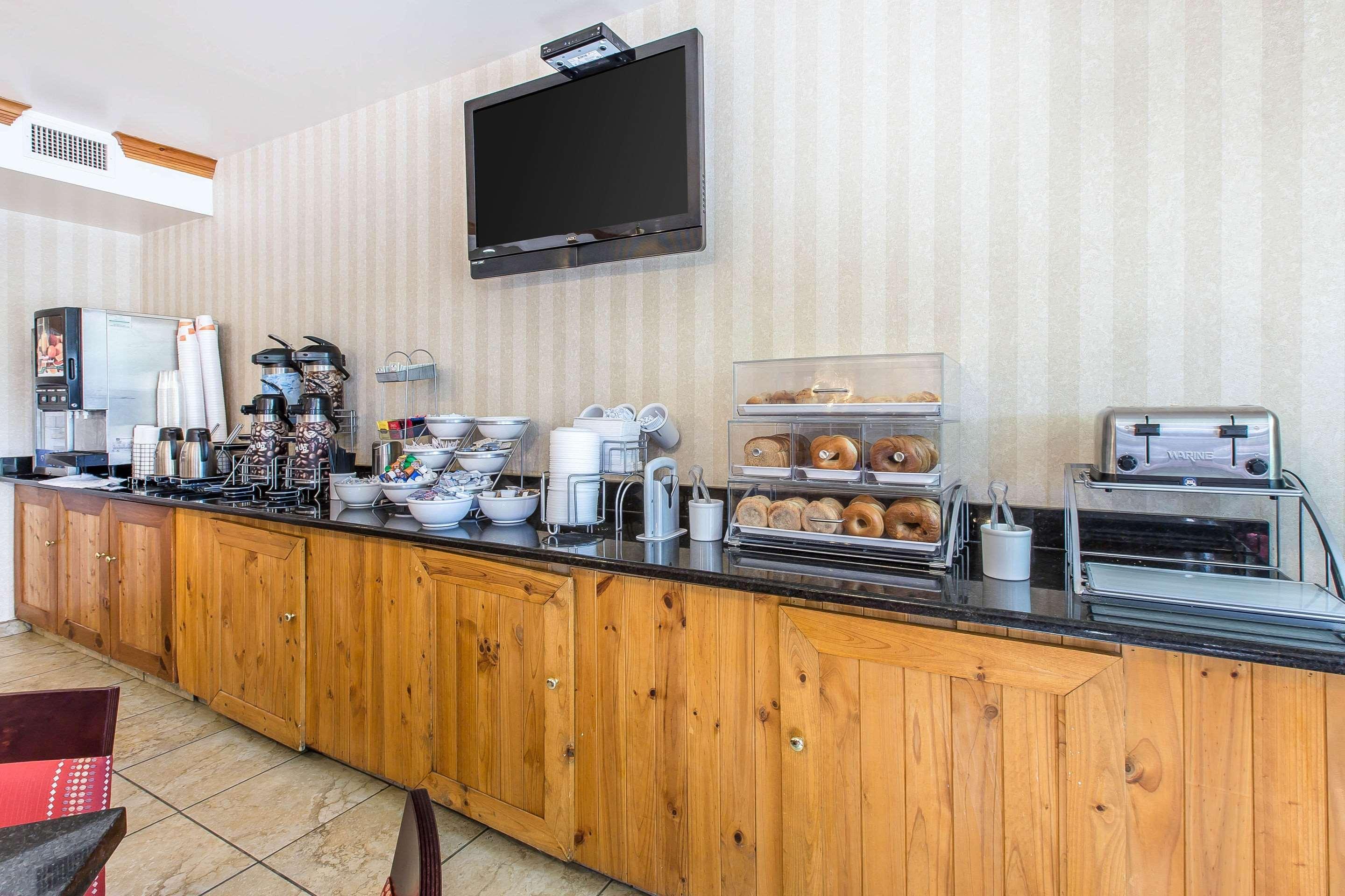 Comfort Summit County Hotel 2*