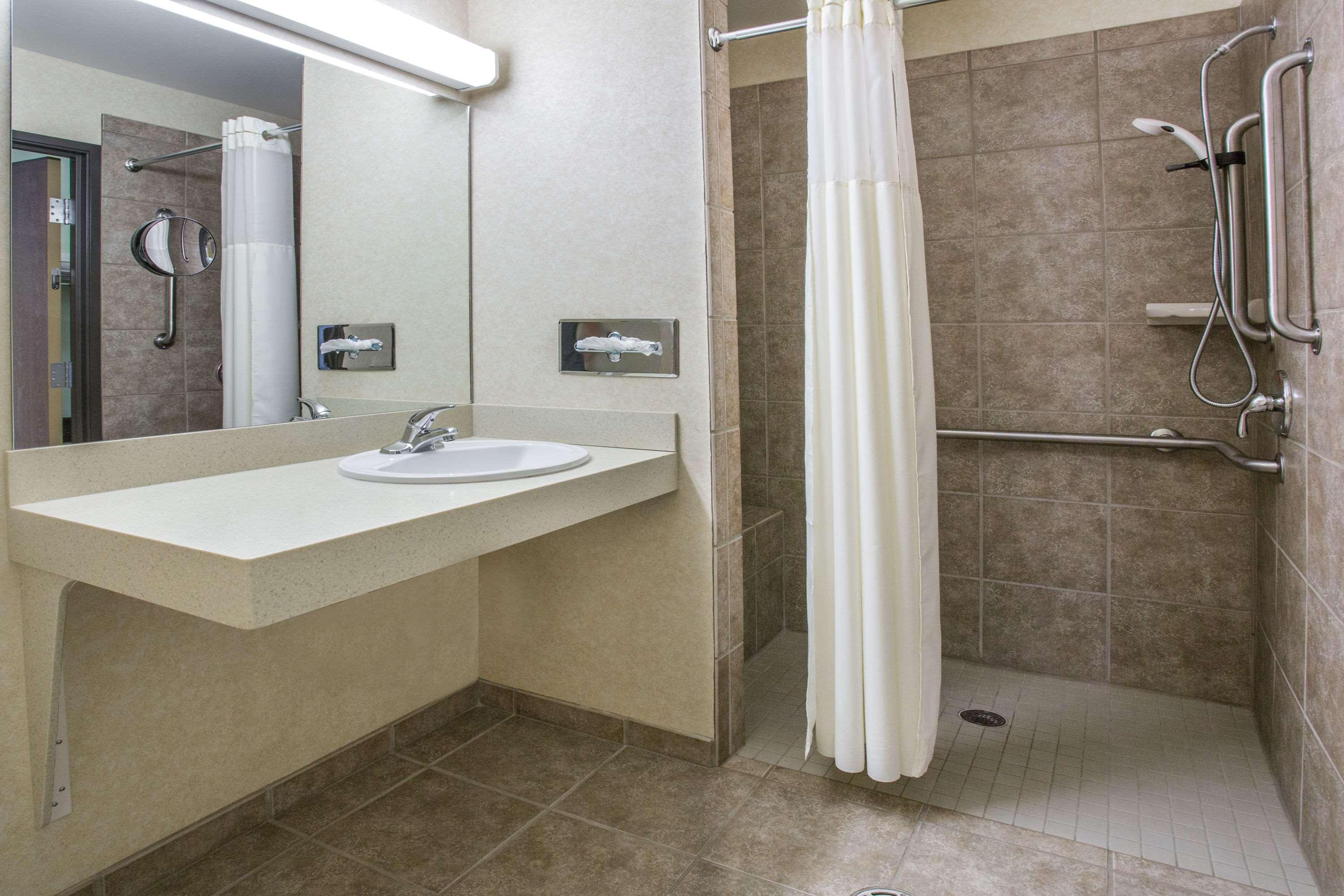 Days By Wyndham Hotel