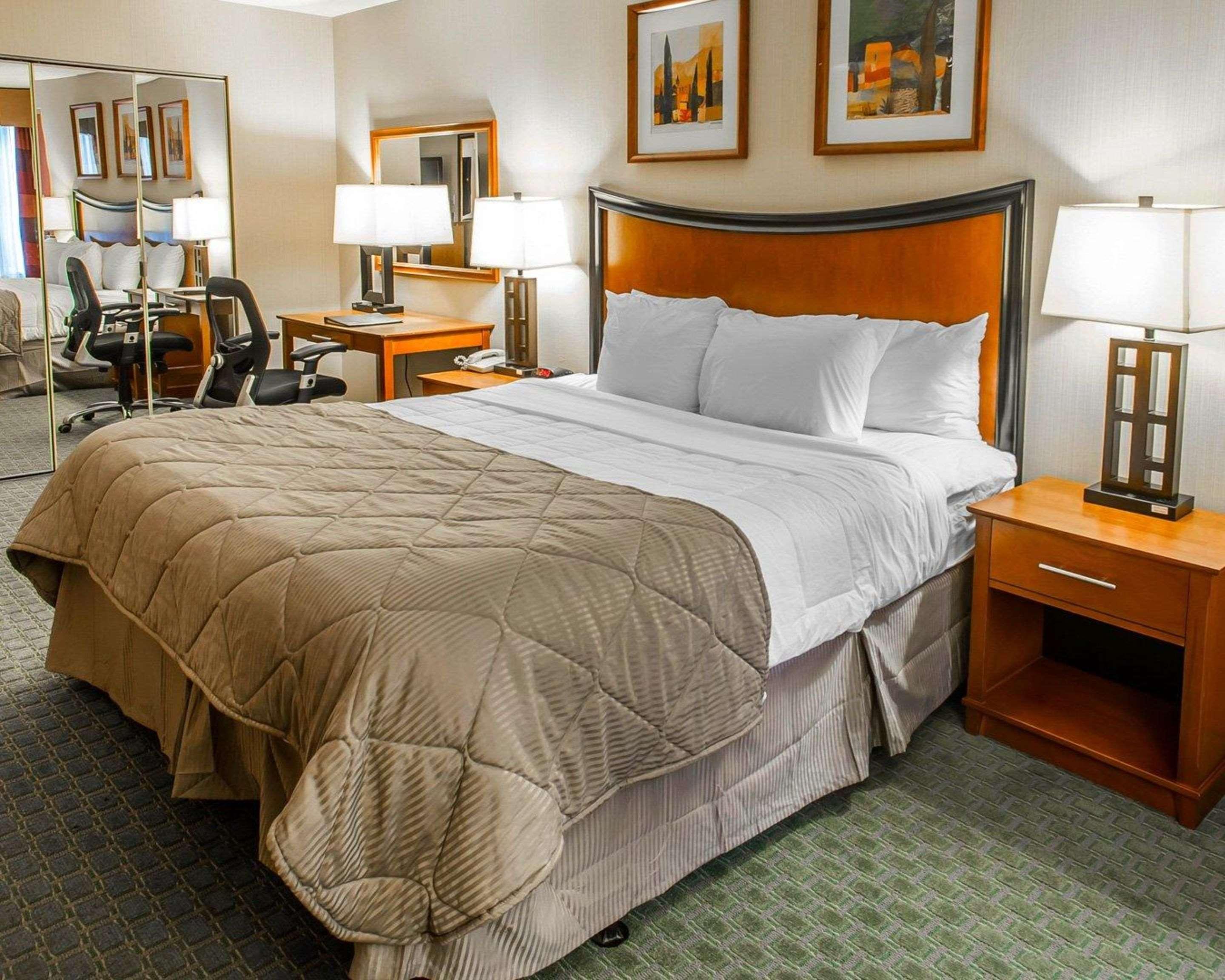 Inn Quality And Conference Center Downtown 3*