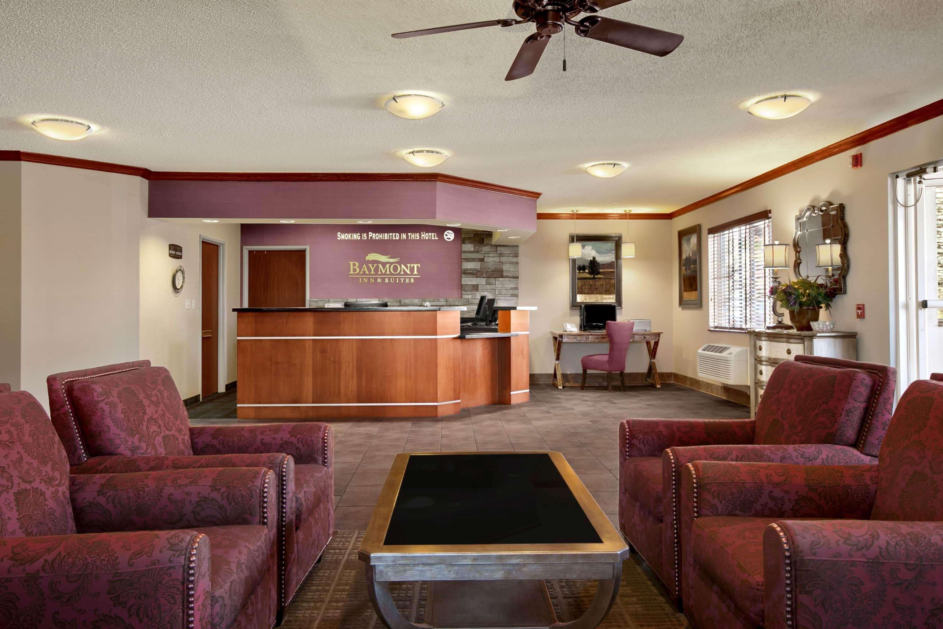 Hotel Baymont By Wyndham Golden/red Rocks