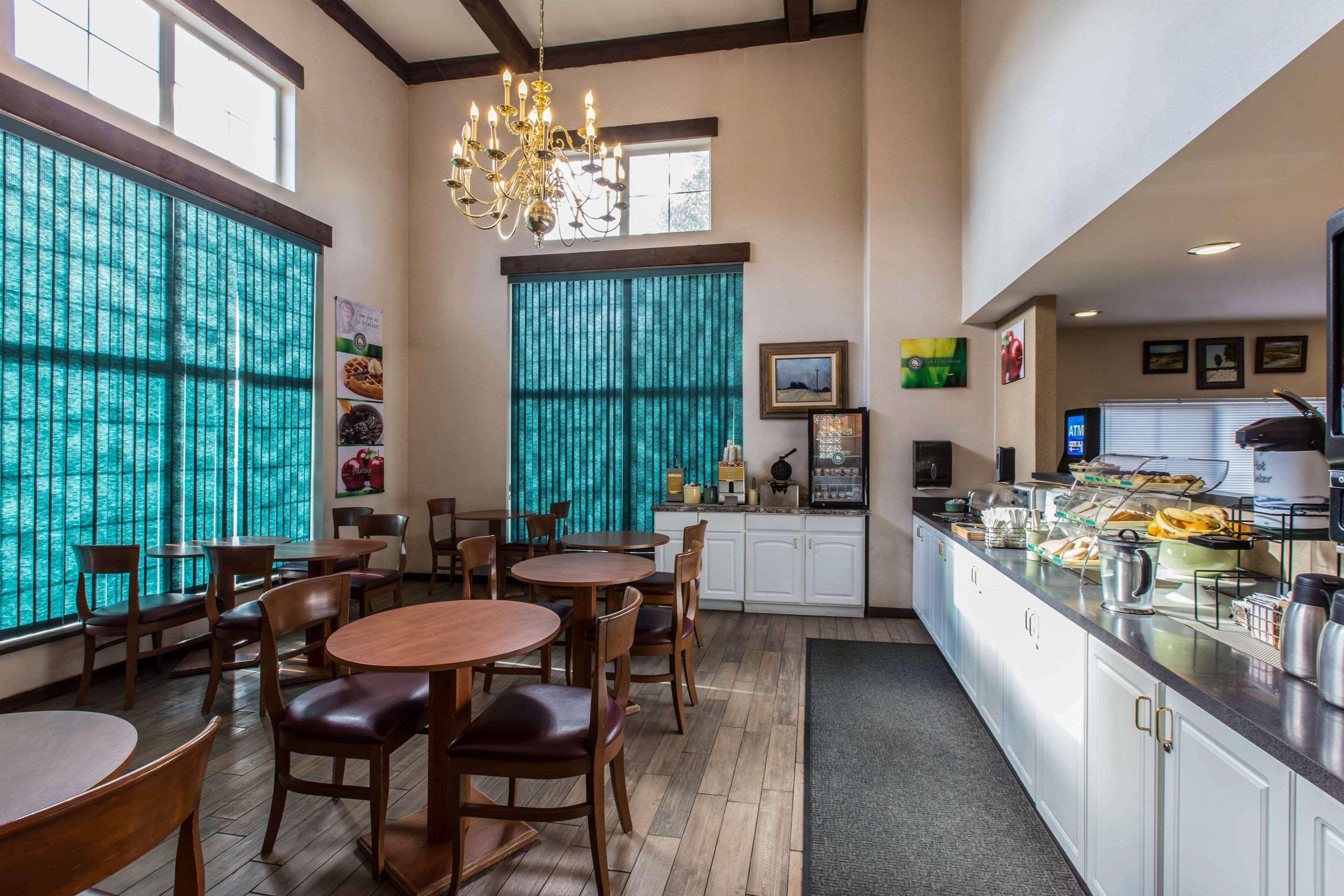 Quality And - Copper Mountain Hotel
