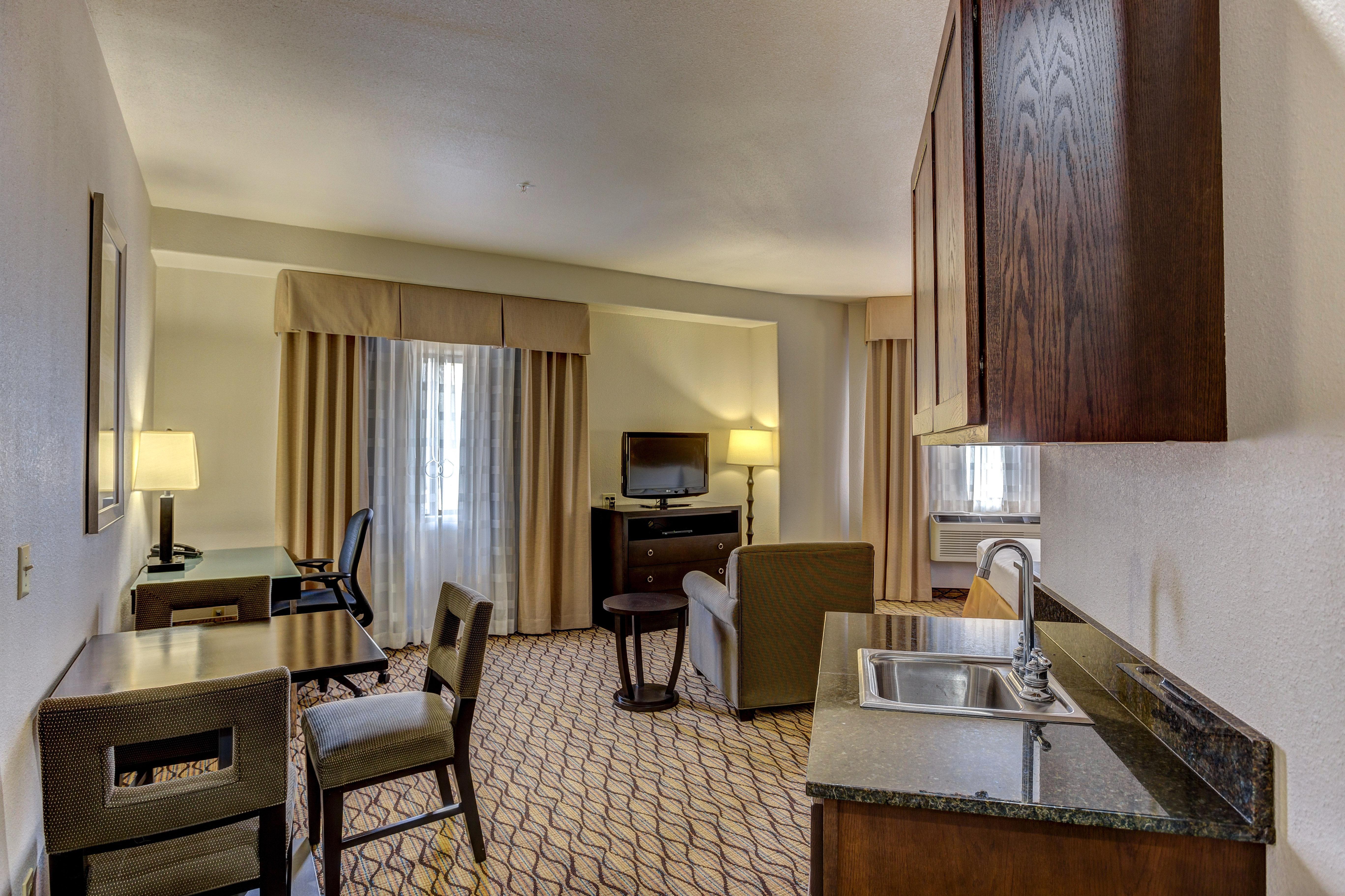 Holiday Express & - Black Canyon Area By Ihg Hotel 2*