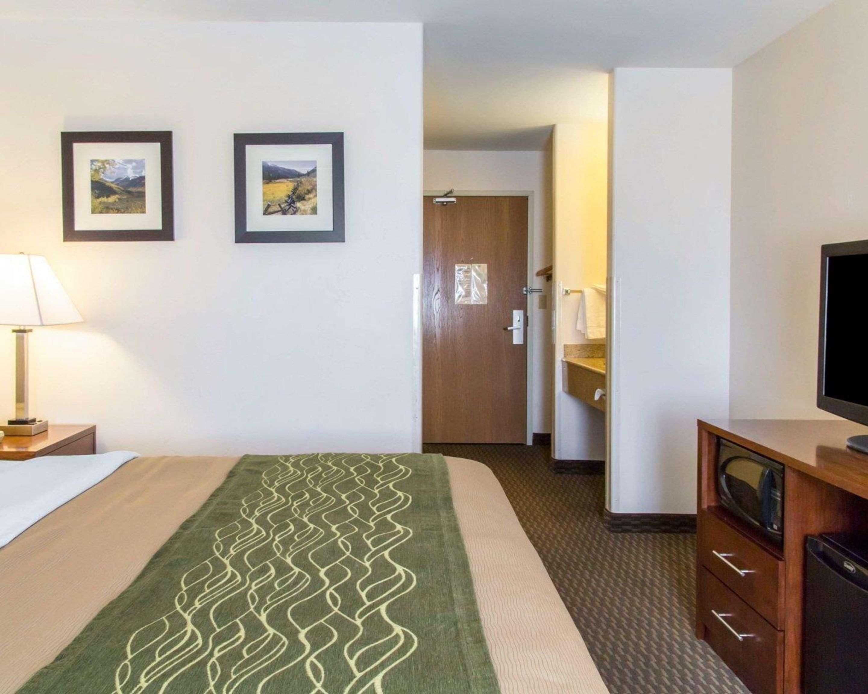 Hotel Quality & Vail Valley Eagle