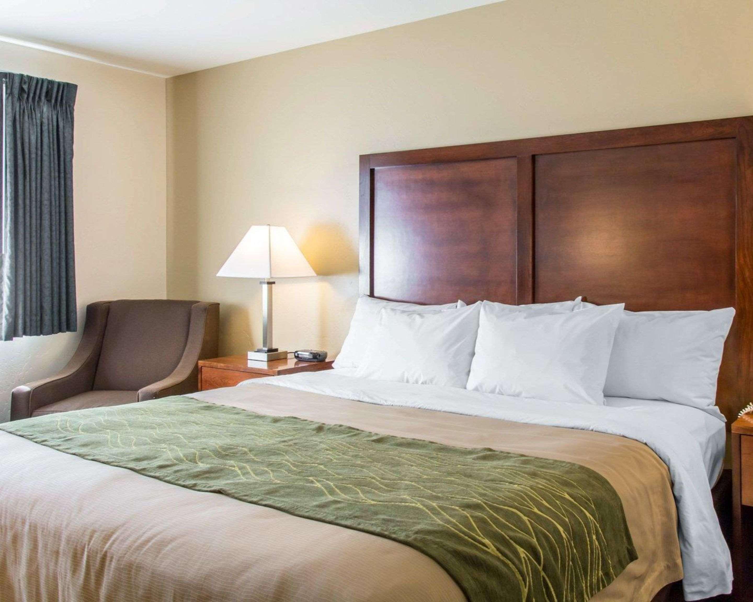 Hotel Quality & Vail Valley Eagle