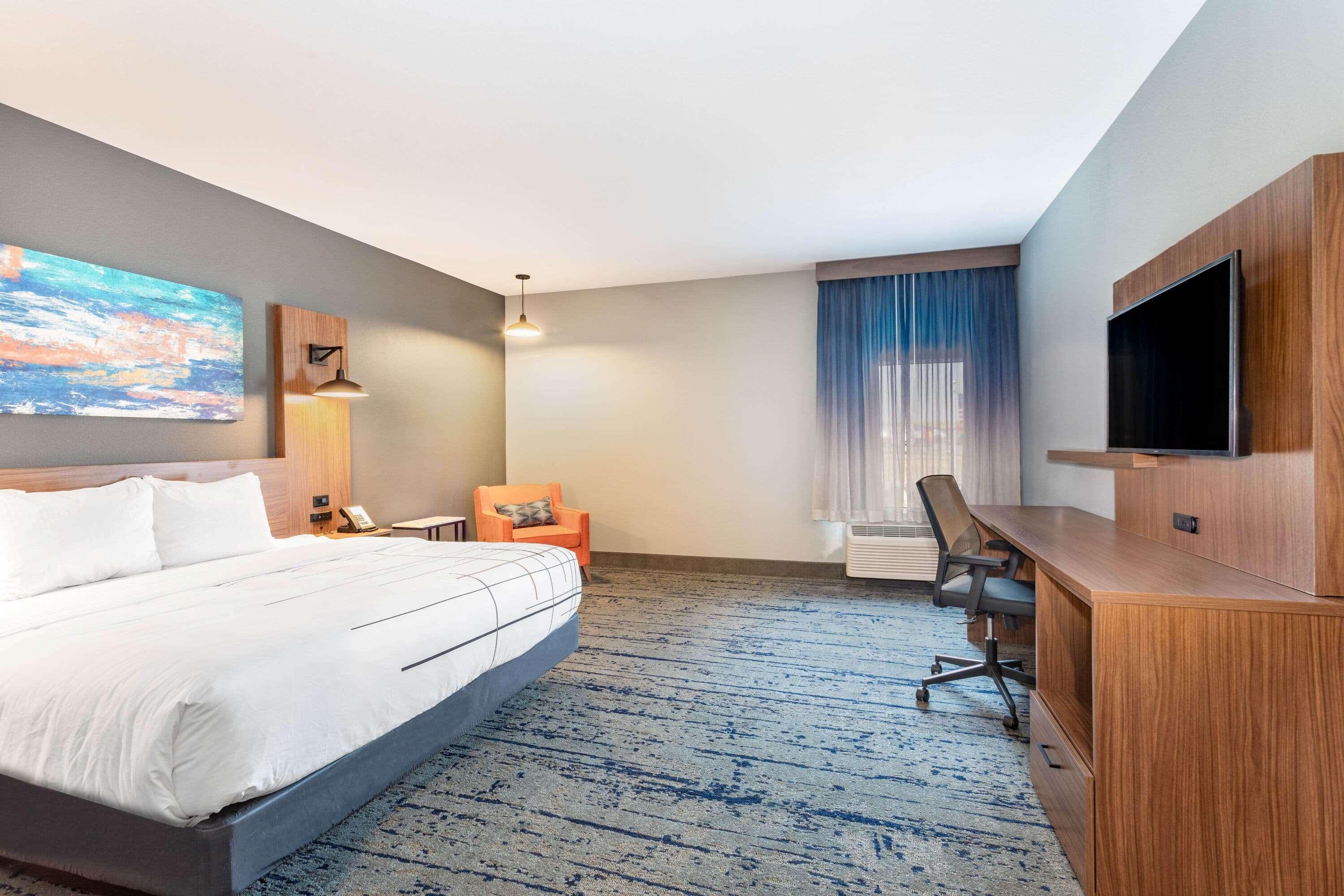 La Quinta & By Wyndham Hotel Limon