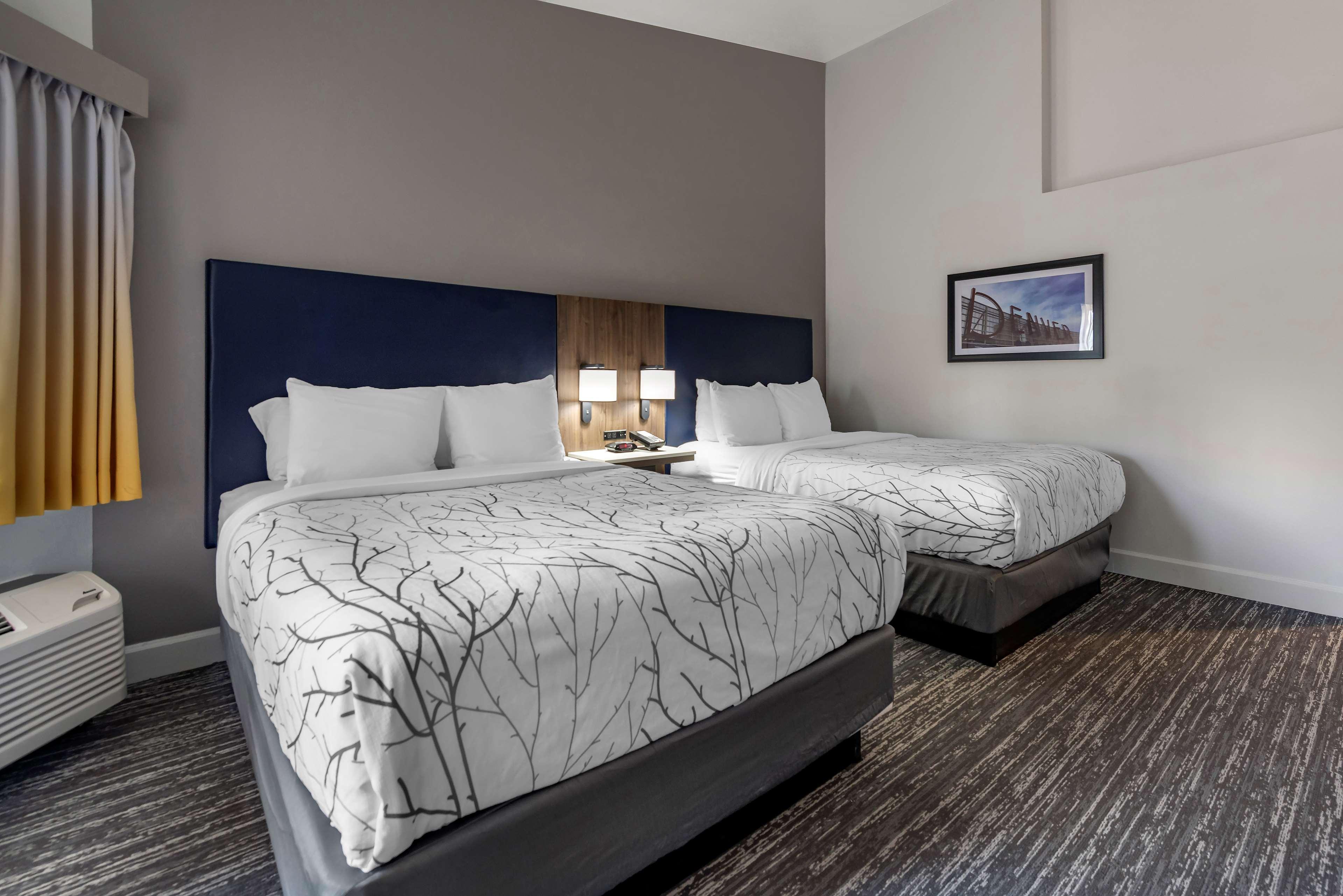 Western Premier East Hotel 3*