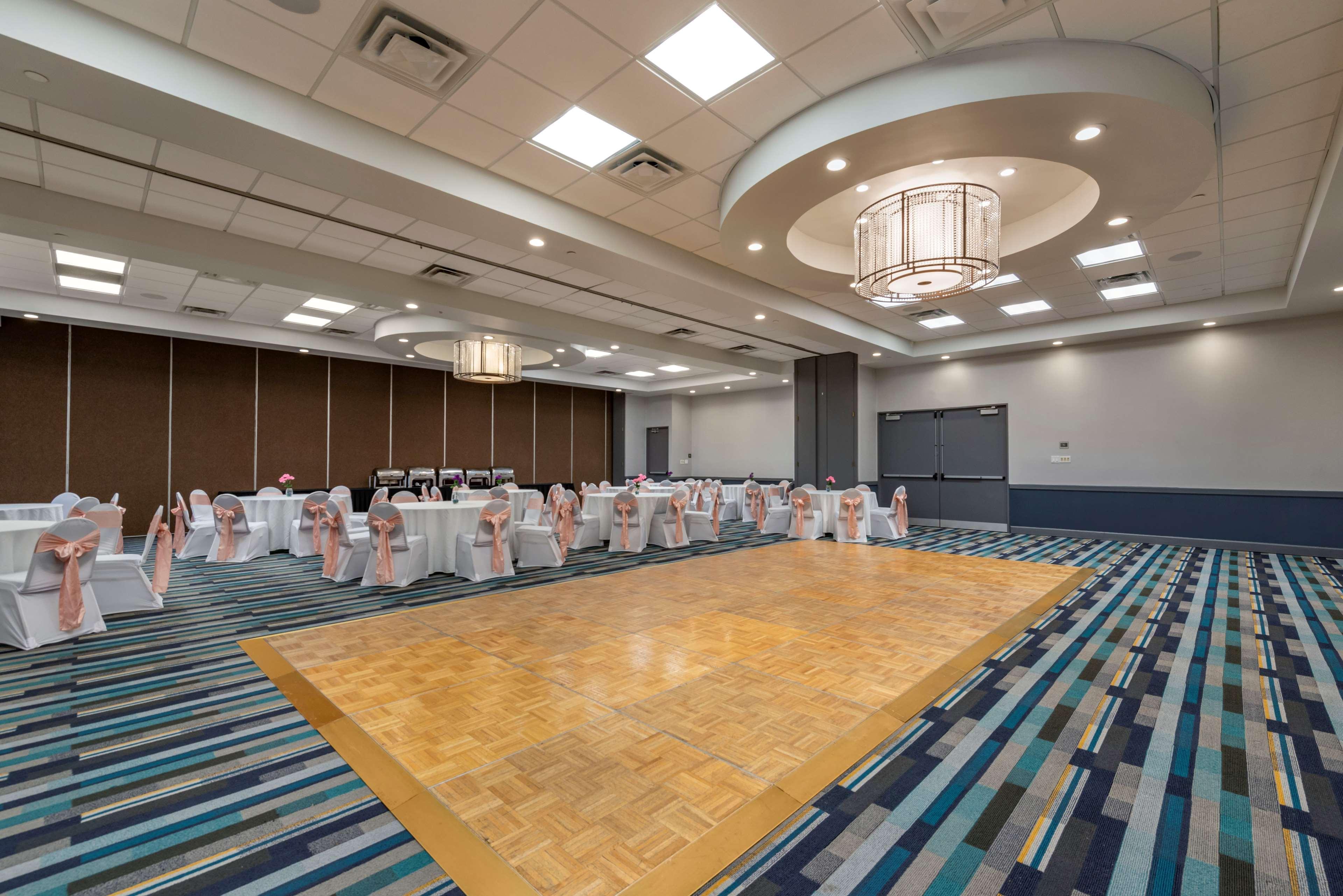 Western Premier East 3*