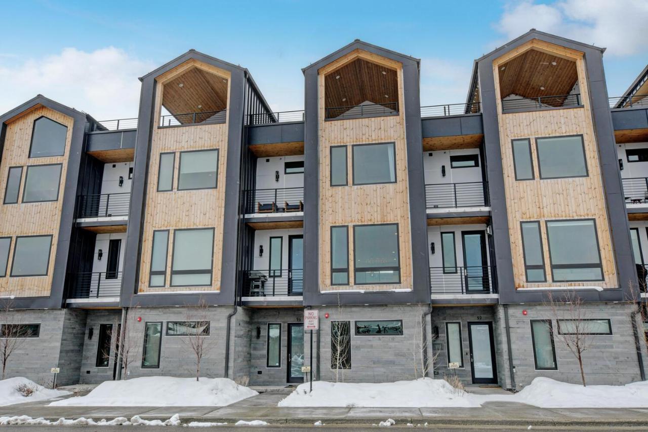 Holiday home New Hideaway Park: Luxury Loft With Rooftop Hot Tub