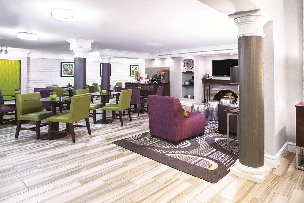 La Quinta By Wyndham Denver 3*