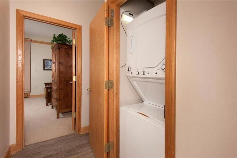 In 2 Bedroom At Chateaux Dumont