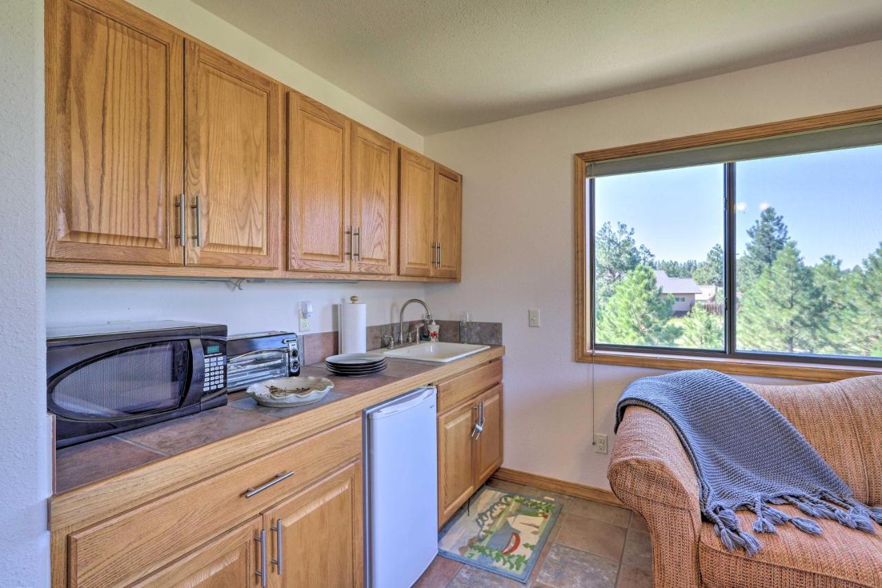 Inviting Vacation Near Lake! Holiday home