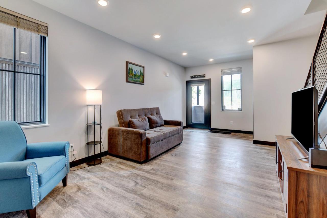 Luxury Loft 33: Rooftop Hot Tub & Activity Package Winter Park