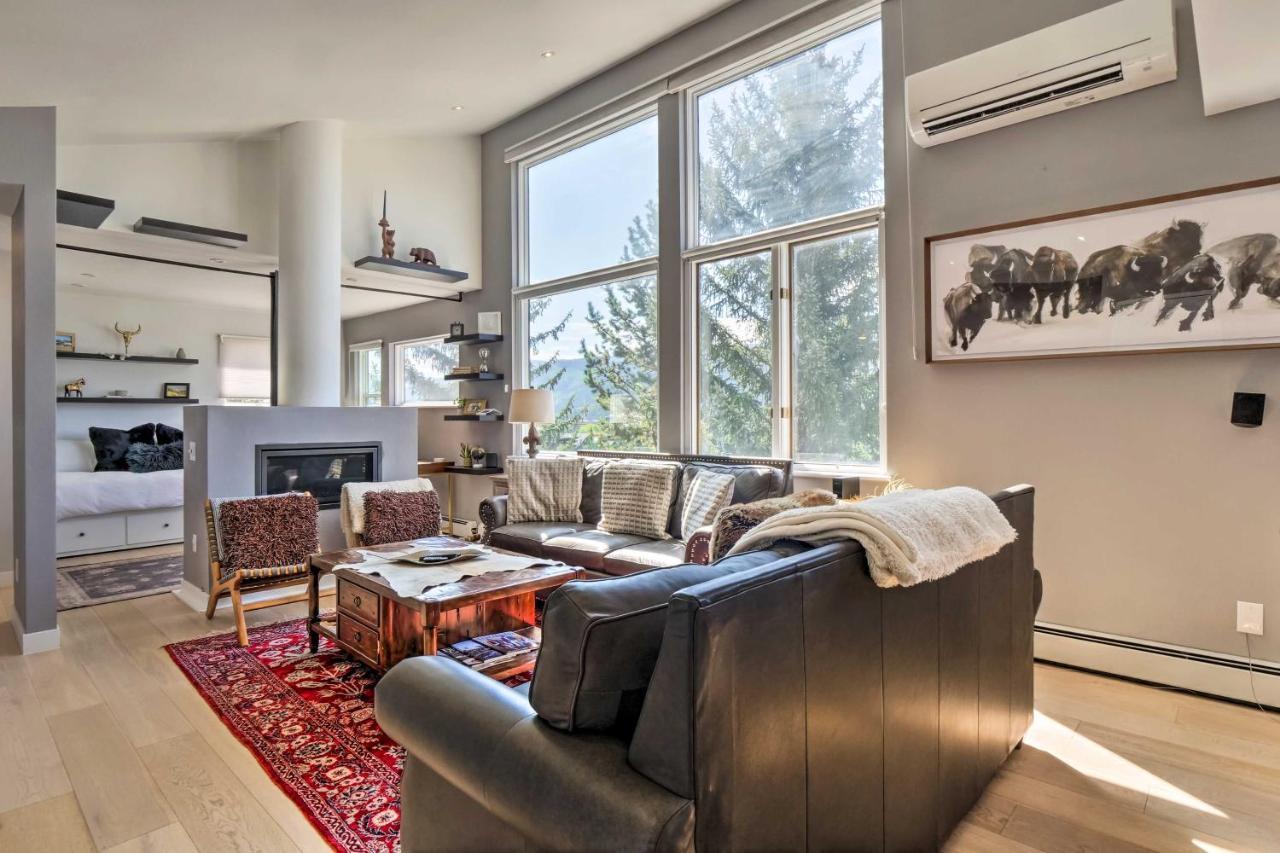 Tranquil Vacation Unit With Luscious Views Apartment Avon