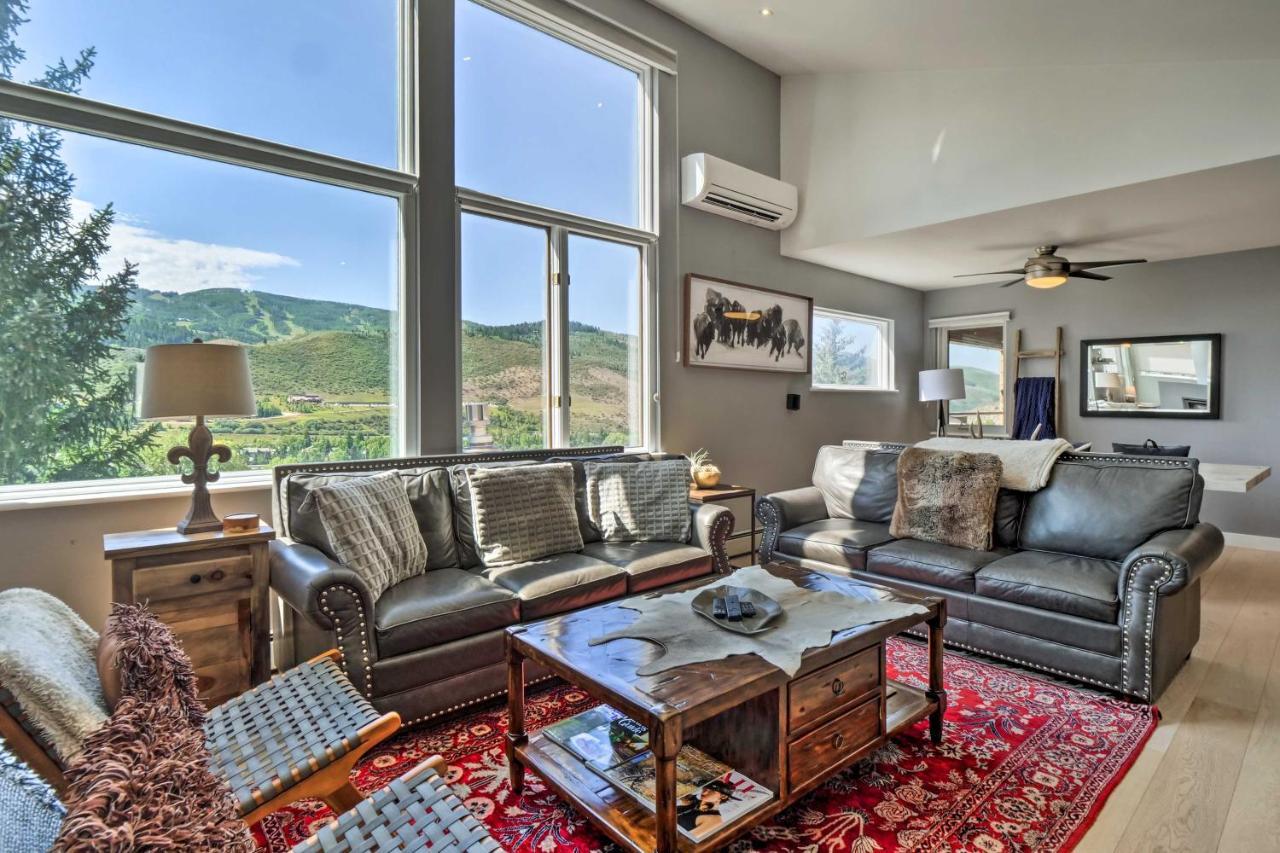 Tranquil Vacation Unit With Luscious Views Apartment Avon