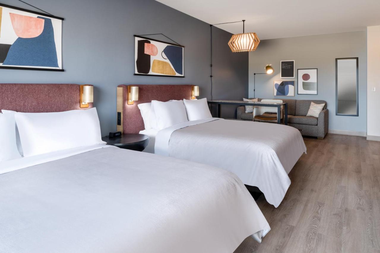Atwell - Airport Tower Road By Ihg