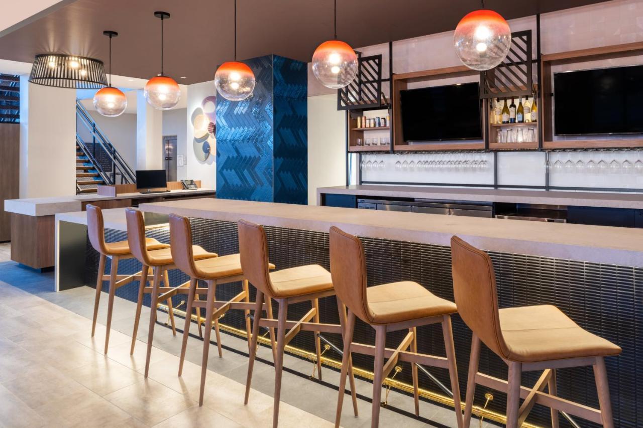 Atwell - Airport Tower Road By Ihg
