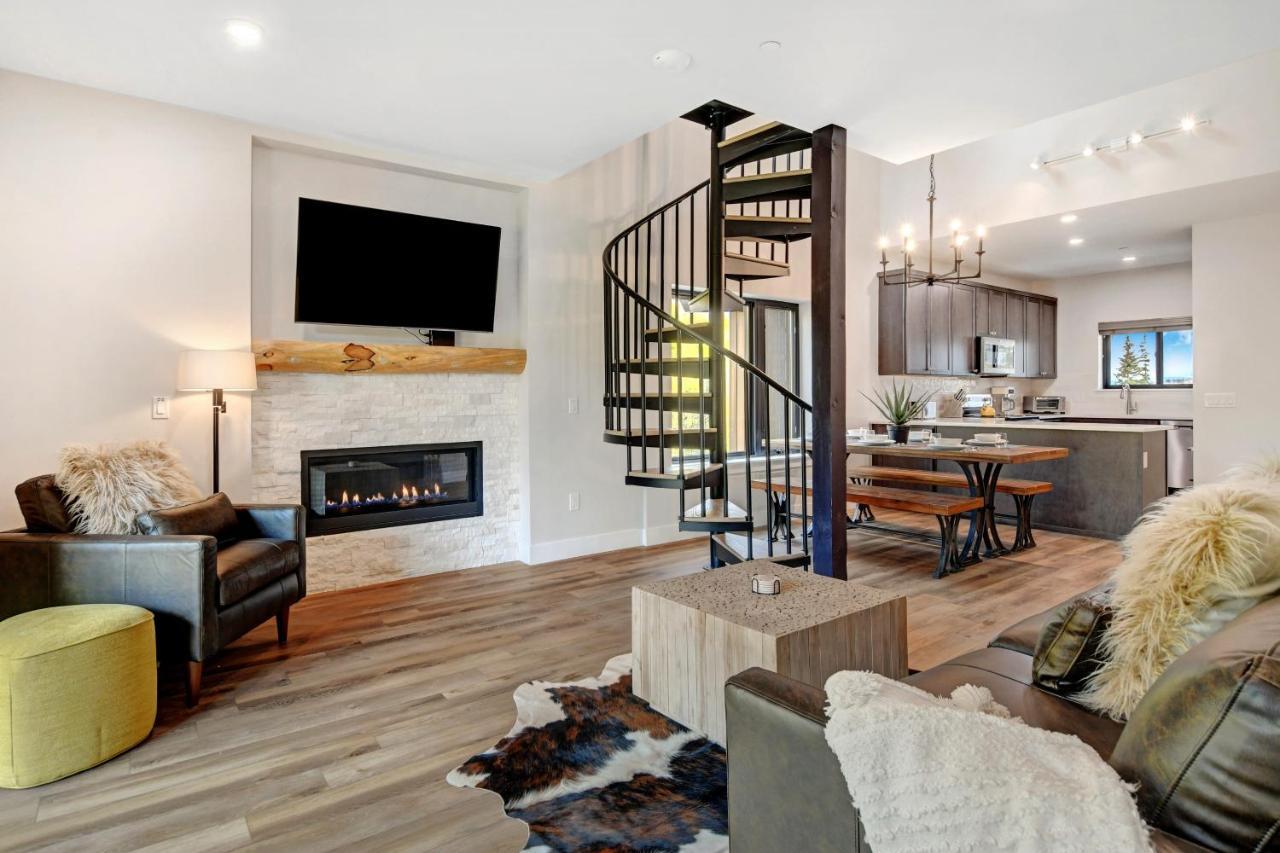 Luxury Penthouse #304: Panoramic Views & Complimentary Activities Holiday home Winter Park