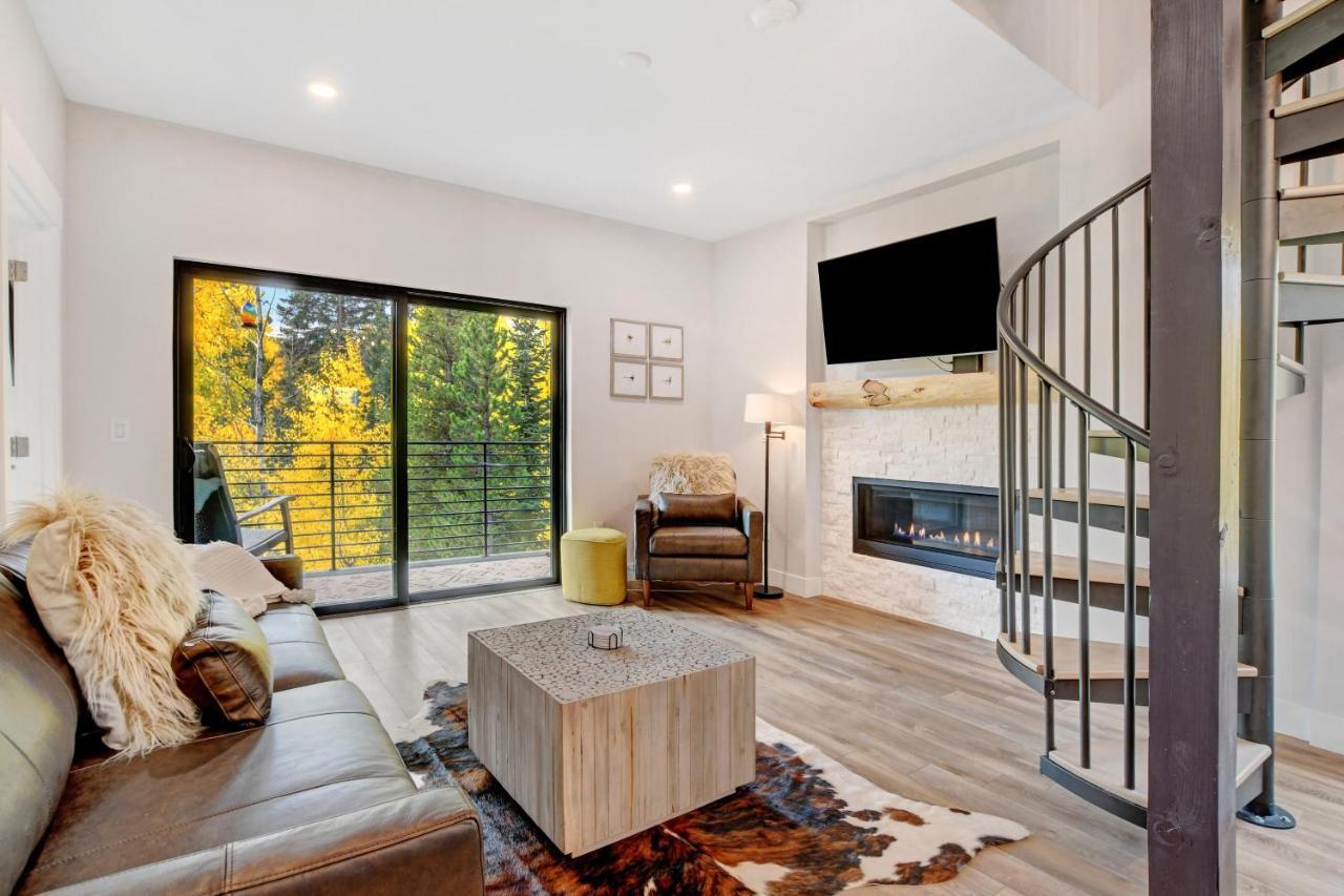 Luxury Penthouse #304: Panoramic Views & Complimentary Activities Holiday home *