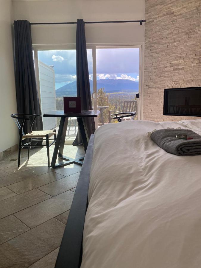 Pikes Peak Paradise