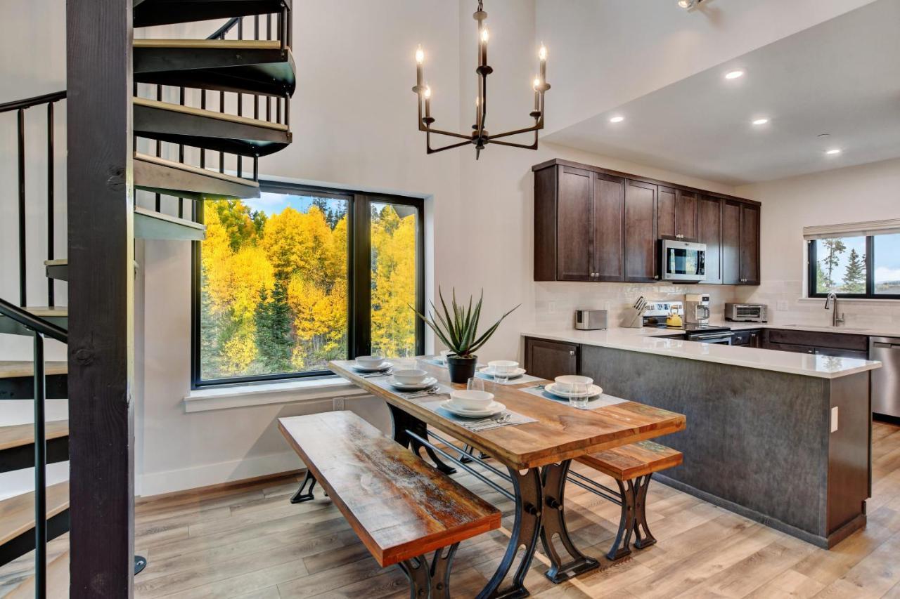 Holiday home Luxury Penthouse #304: Panoramic Views & Complimentary Activities *
