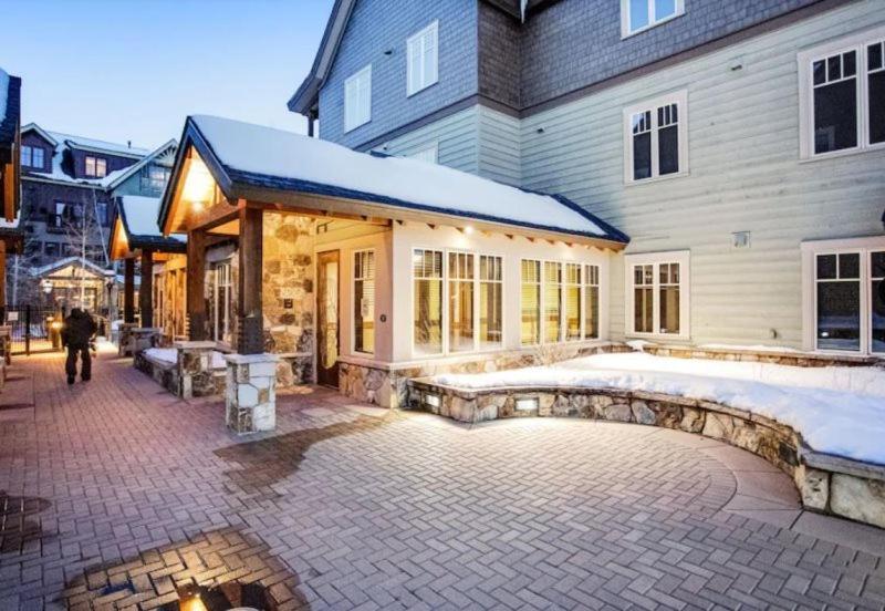 Apartment Mountain View Haven: Luxury 2br Steps From Main Street Breckenridge