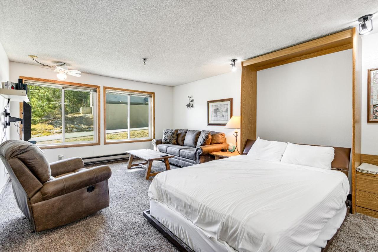 Snowblaze E103 Hotel