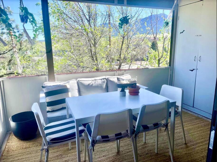 The Cutest And Coziest Little 1bd1ba Condo! *