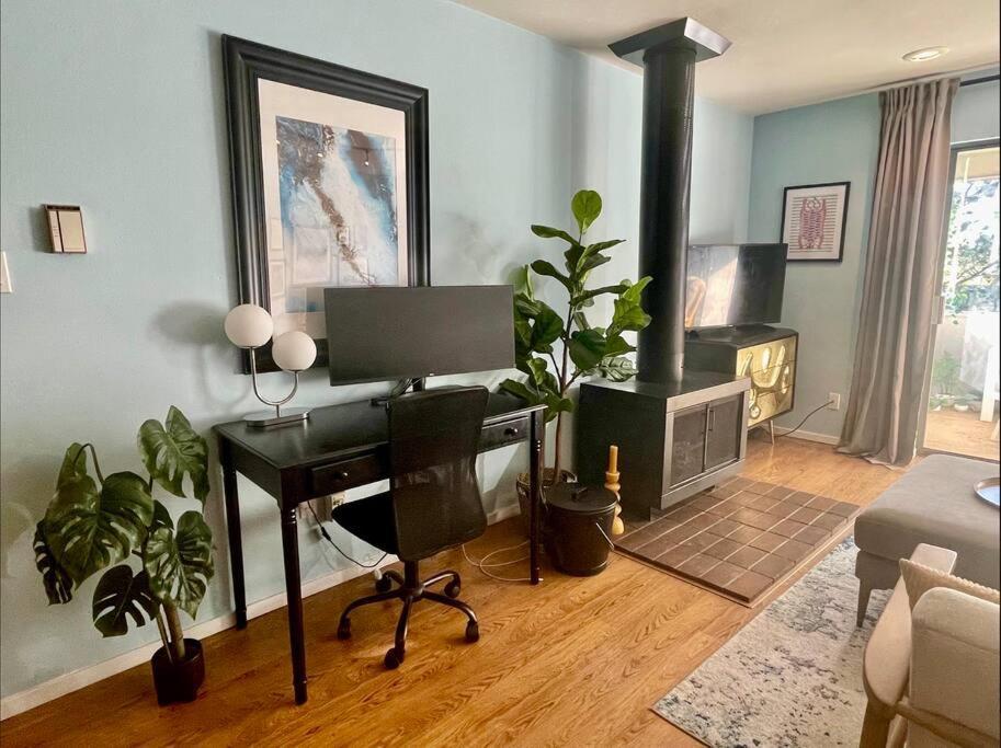 The Cutest And Coziest Little 1bd1ba Condo! Apartment