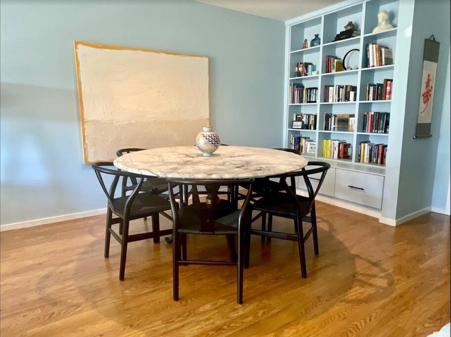 The Cutest And Coziest Little 1bd1ba Condo! Apartment