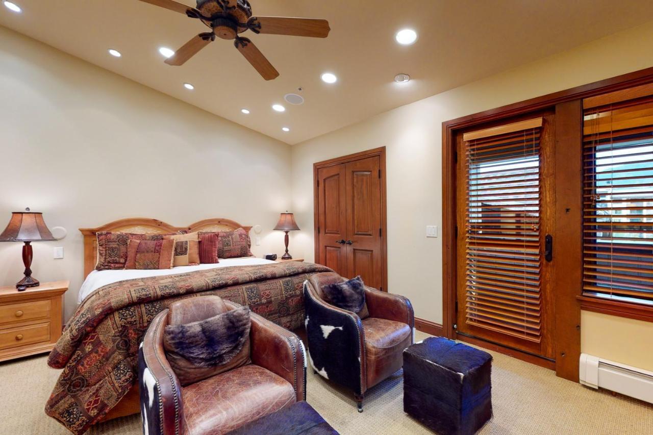 Lion Square East 307 Vail