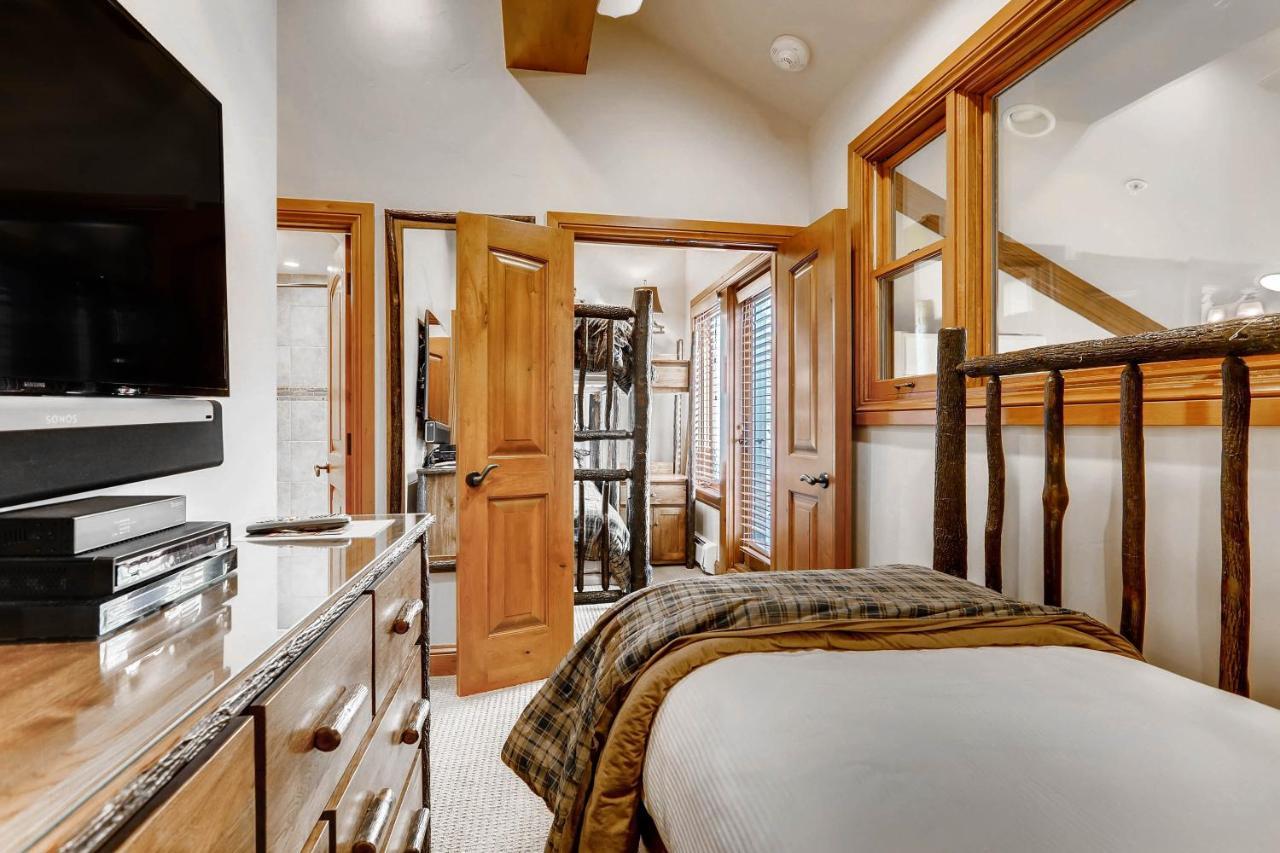 Lion Square East 307 Vail