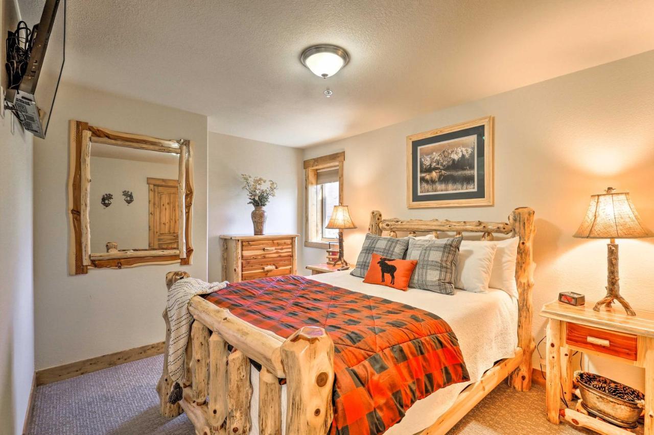 Peaceful With Patio - By Hiking Trails! Apartment
