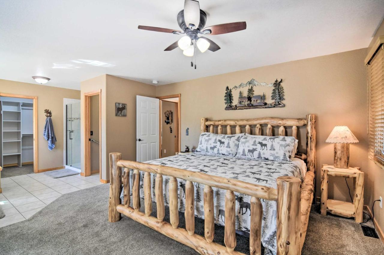 Family-friendly With Hot Tub 1 Mi To Dtwn Holiday home