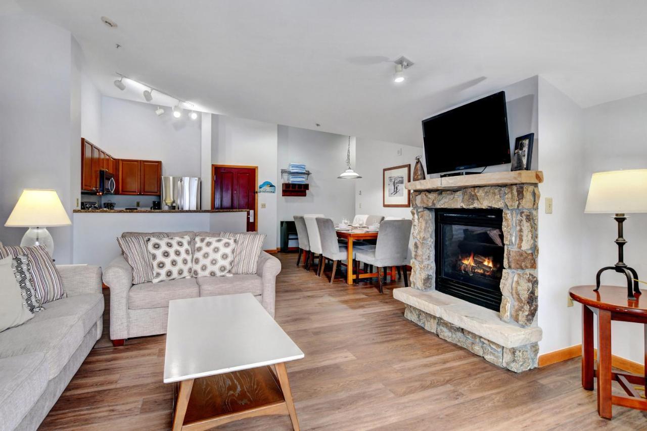 Ski-in/ski-out Luxury Penthouse: Hot Tub & Mountain Views *
