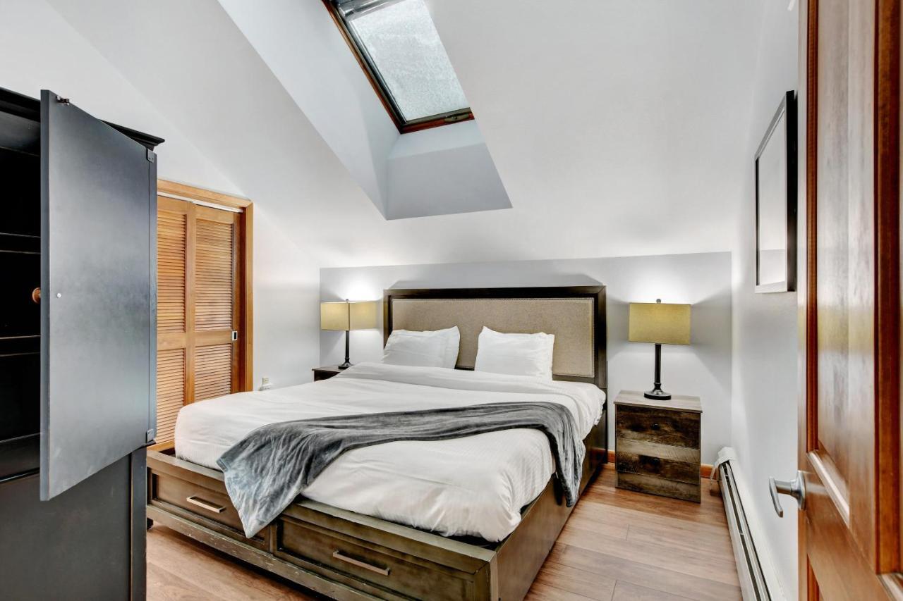 Ski-in/ski-out Luxury Penthouse: Hot Tub & Mountain Views Winter Park