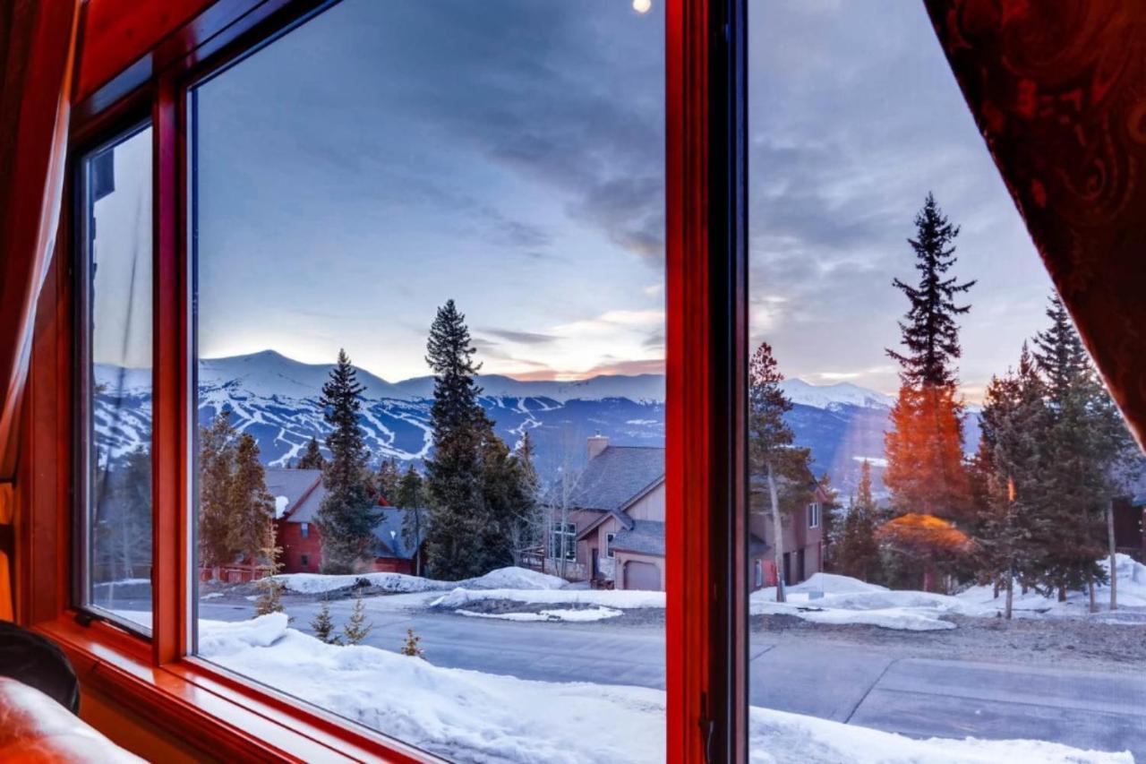 Holiday home Warm And Luxurious, Spectacular Views, En-suites, Hot Tub, Shuffle Board, Arcade Machine!! Breckenridge