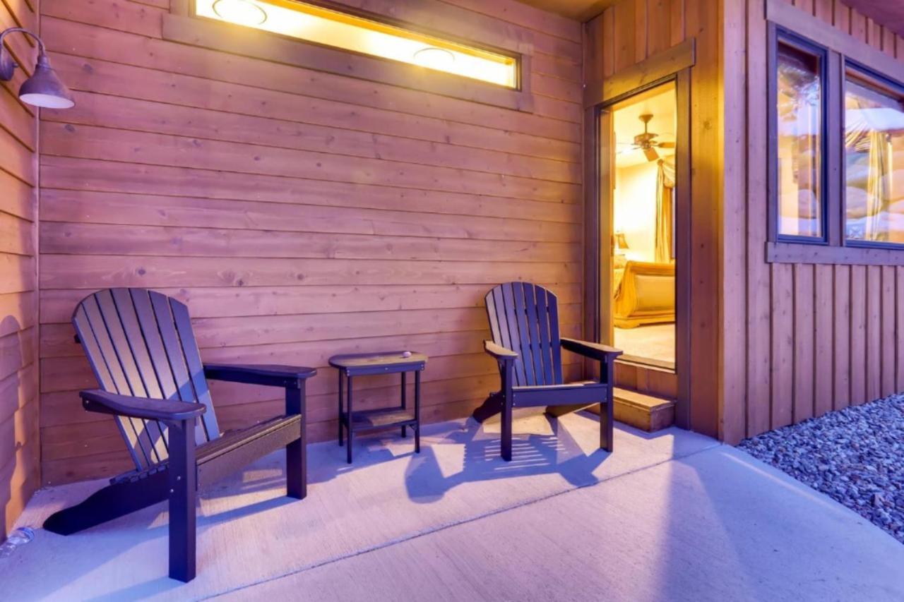 Holiday home Warm And Luxurious, Spectacular Views, En-suites, Hot Tub, Shuffle Board, Arcade Machine!! *