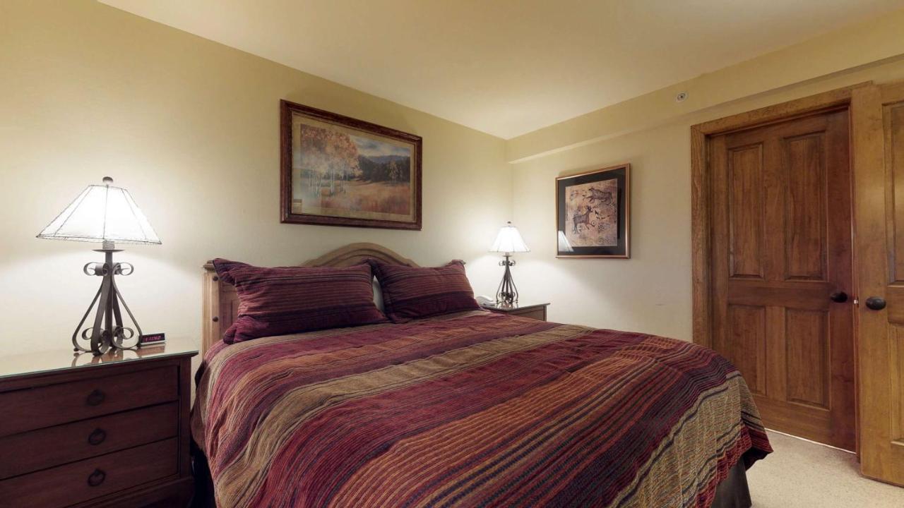 Montaneros In Hotel 4*