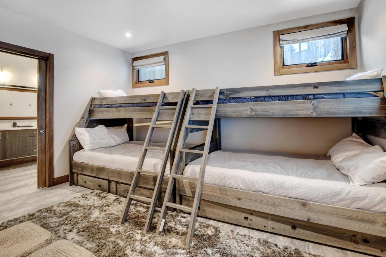 Holiday home Ski-in-ski-out Chalet: Luxury Hot Tub Retreat With Mountain Views Winter Park