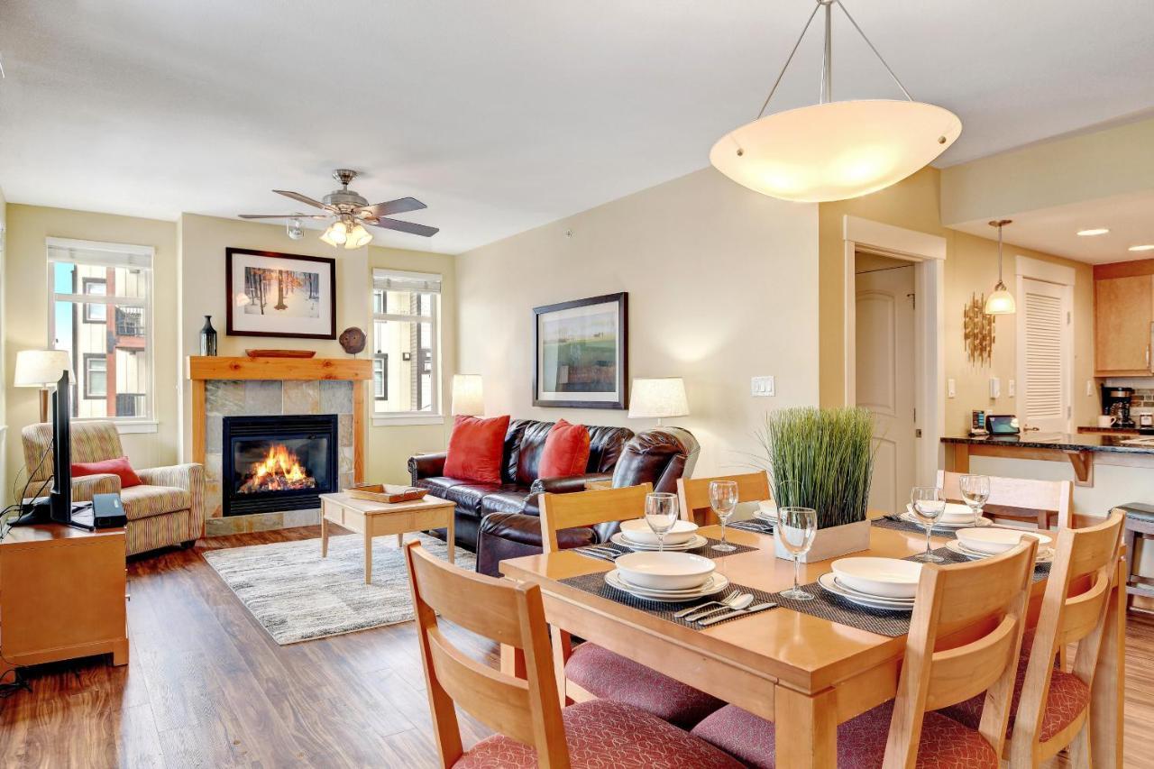 Ski In-out Luxury Condo: Mountain Views & Hot Tub Retreat Winter Park