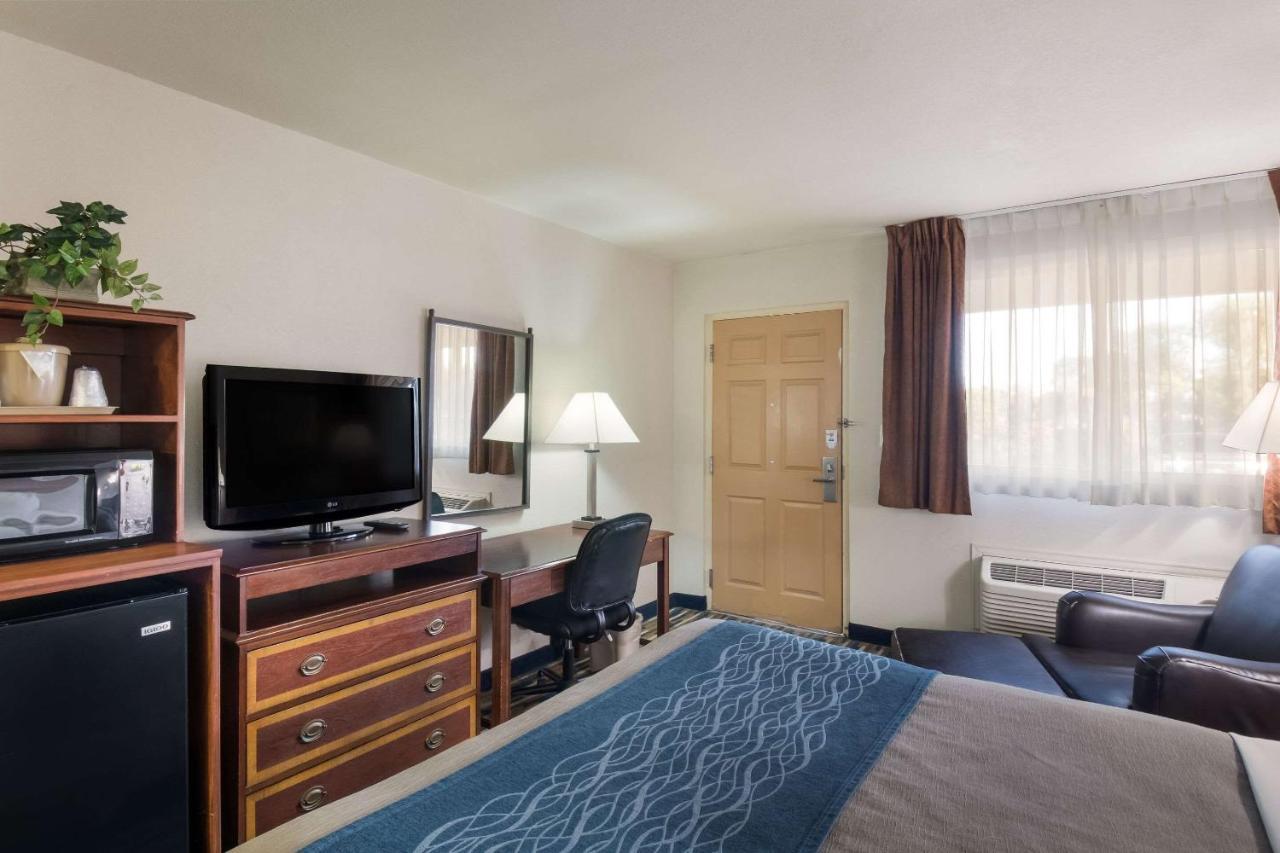 Inn Rodeway Morgan Fort Morgan