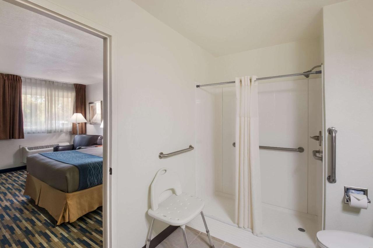 Rodeway Morgan Inn