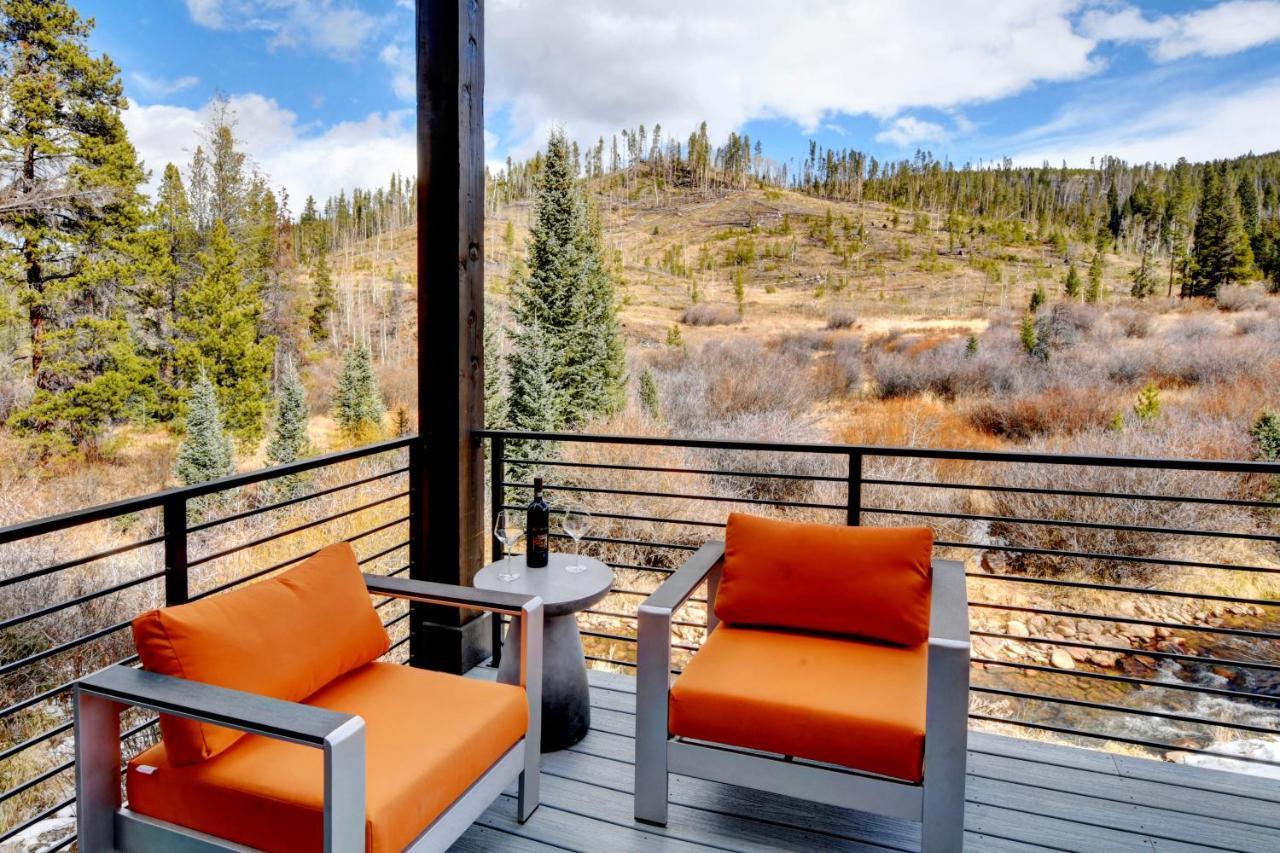 Riverside Luxury Villa: Rooftop Oasis With Activity Perks Holiday home Winter Park