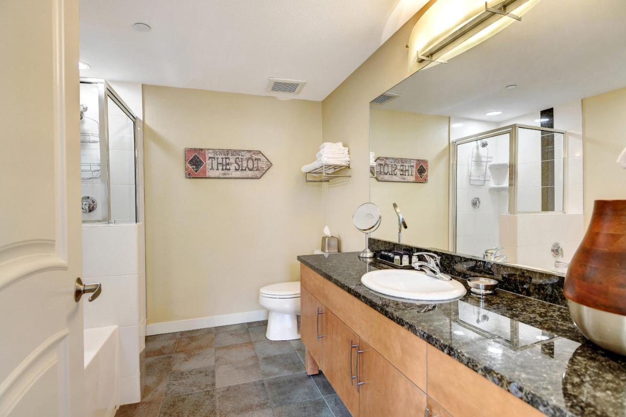 Ski In-out Luxury Condo: Mountain Views & Hot Tub Retreat Winter Park