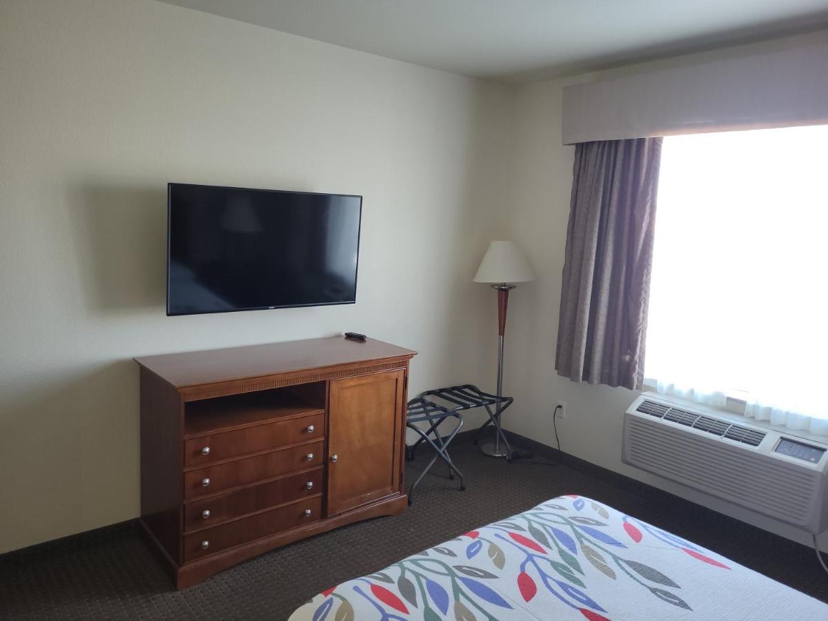 Hotel A Riverside 3*