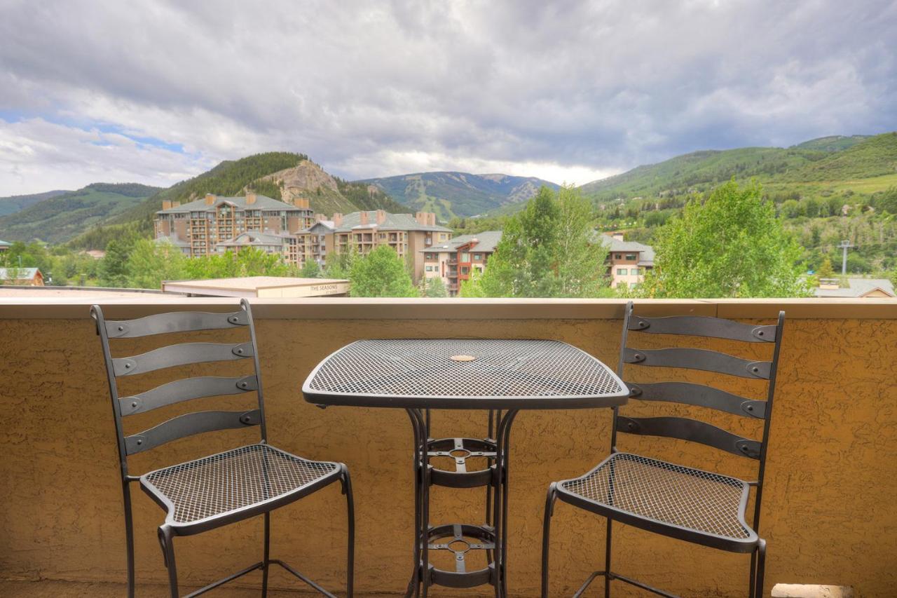 Lodge Seasons At *