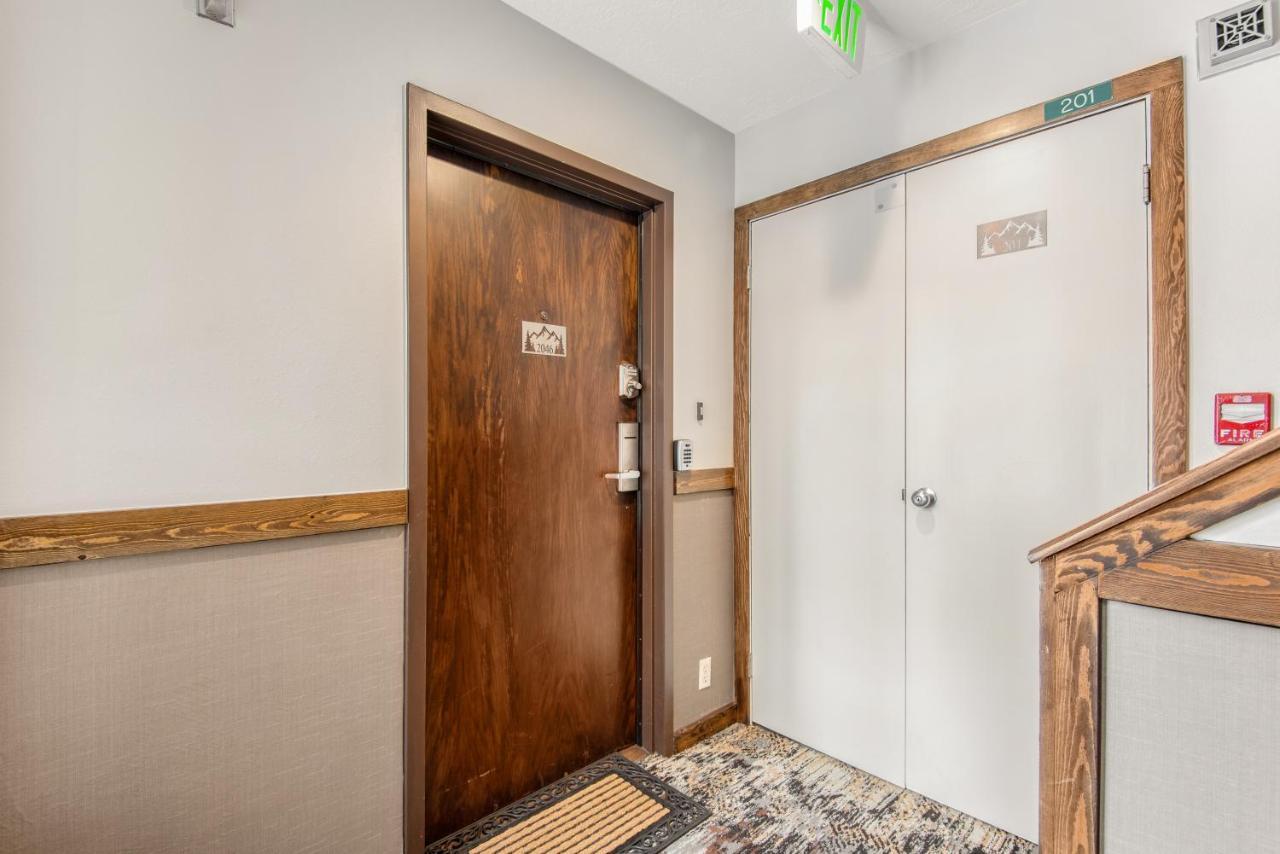 The Pines Apartment Keystone